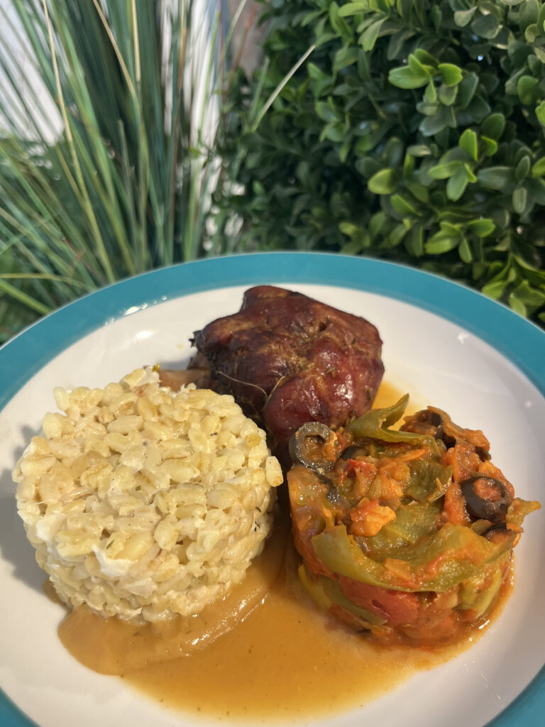 Jambonneau, risotto de blé et compotée de poivrons Jambonneau, risotto de blé et compotée de poivrons
